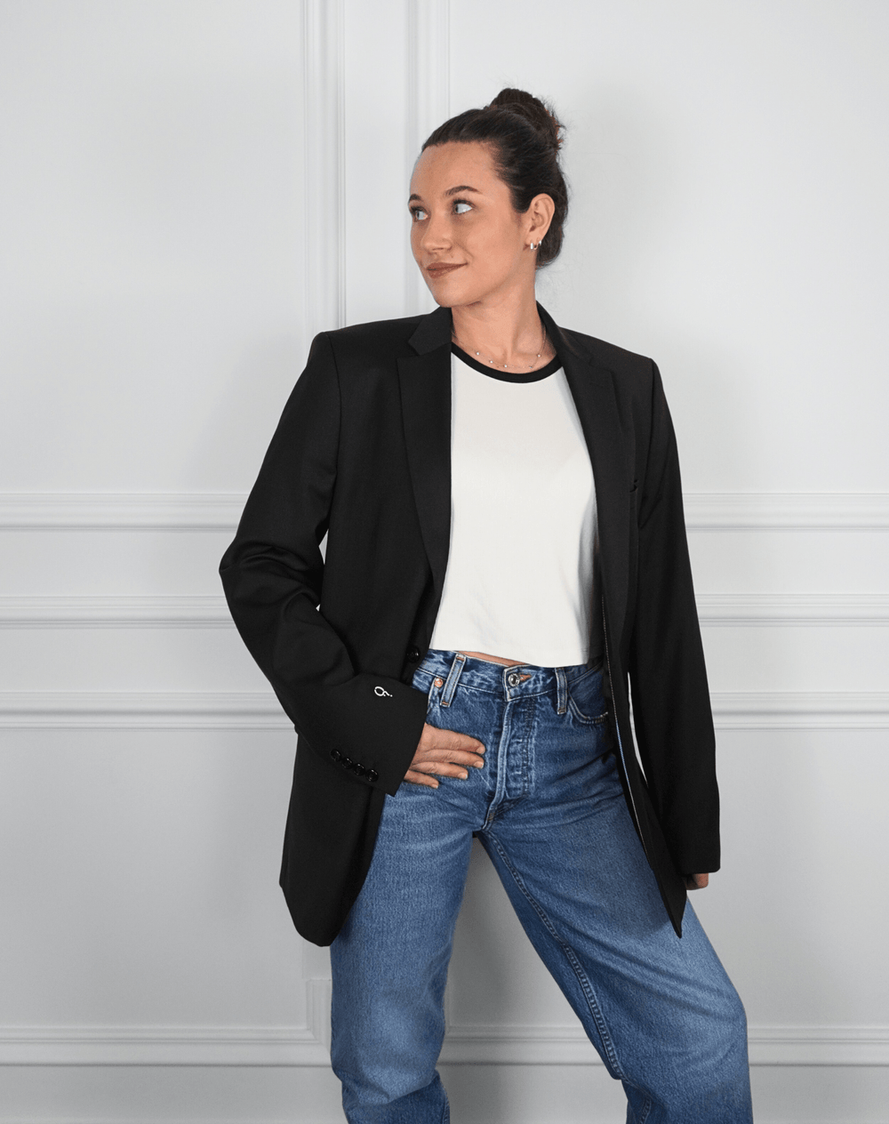 Can you please mind your own business? Upcycled Blazer (weißer Druck)