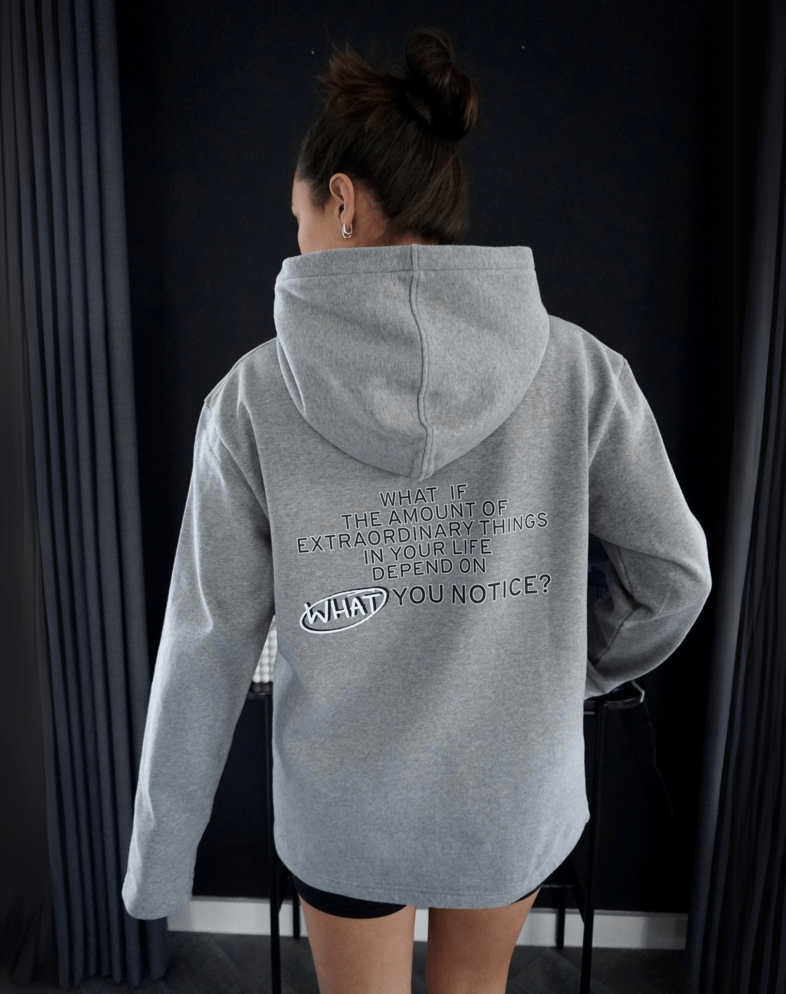 What if the amount of extraordinary things in your life depend on what you notice? Grey Hoodie - OBLIVIOUS?