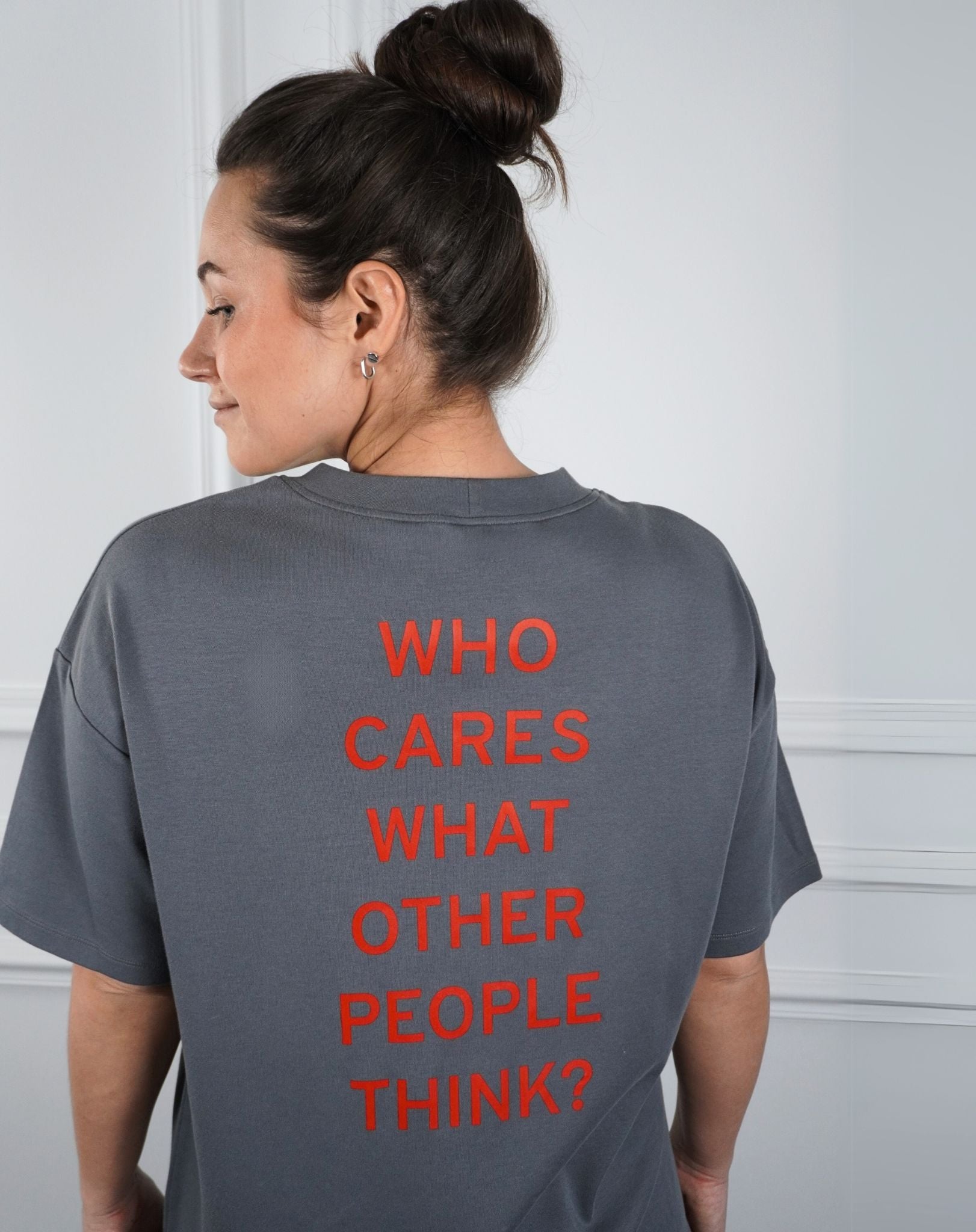 Who cares what other people think? Dark Grey T-Shirt - OBLIVIOUS?