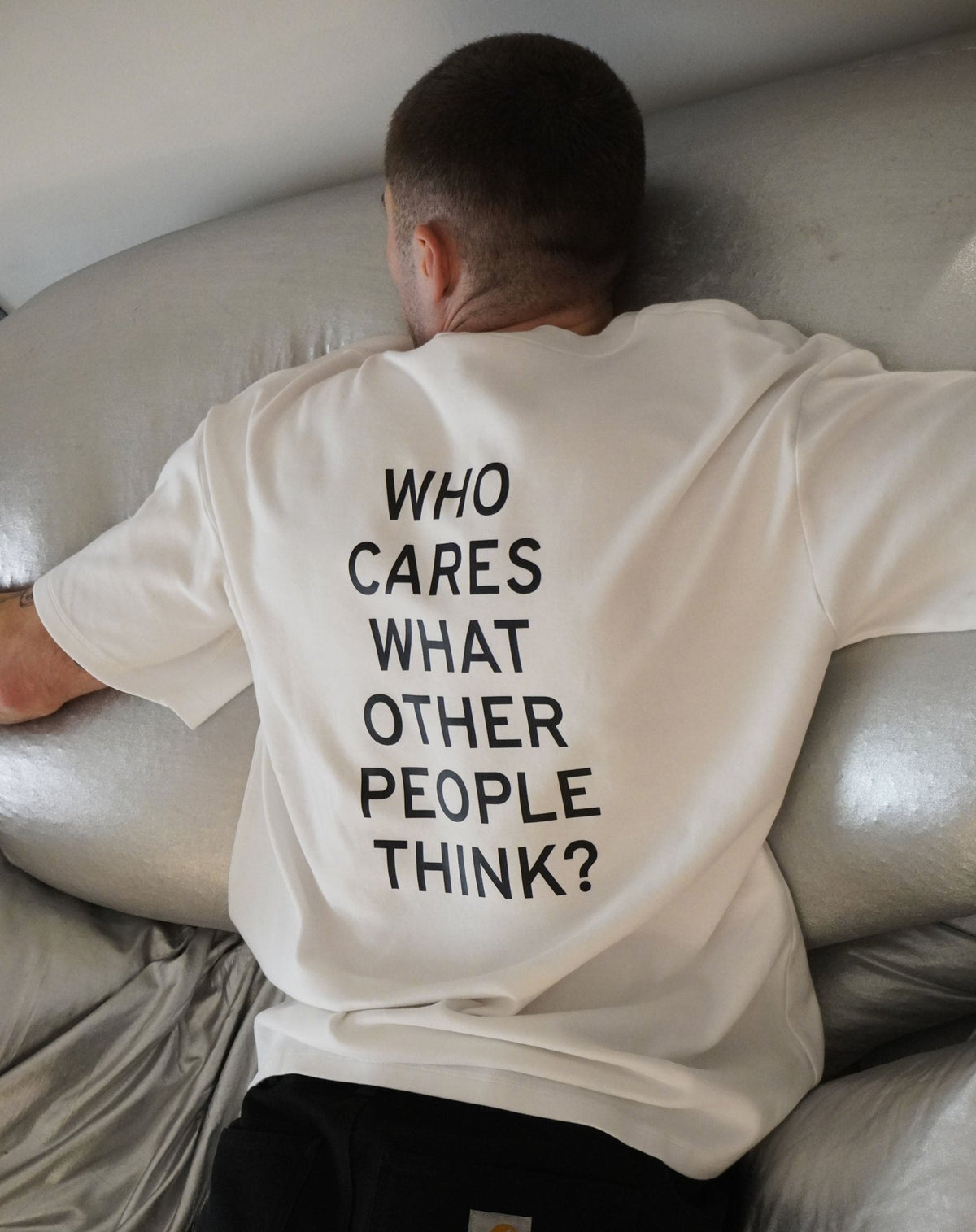 Who cares what other people think? T-Shirt - OBLIVIOUS?