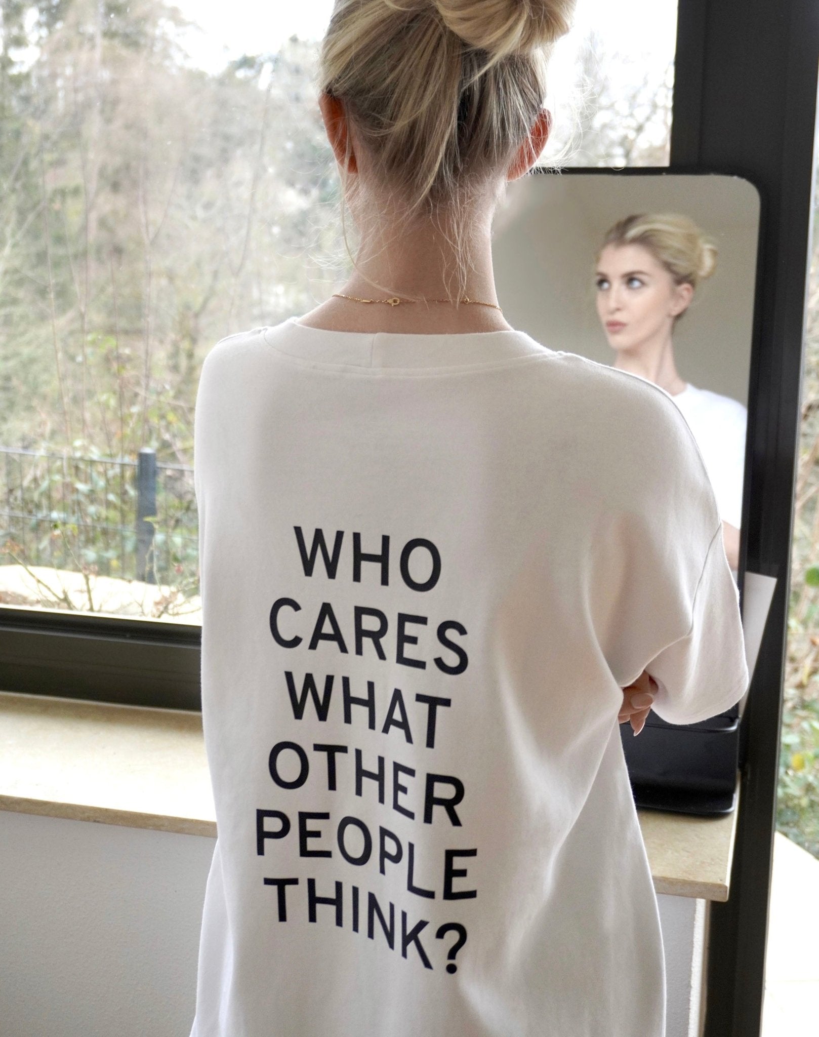 Who cares what other people think? T-Shirt - OBLIVIOUS?